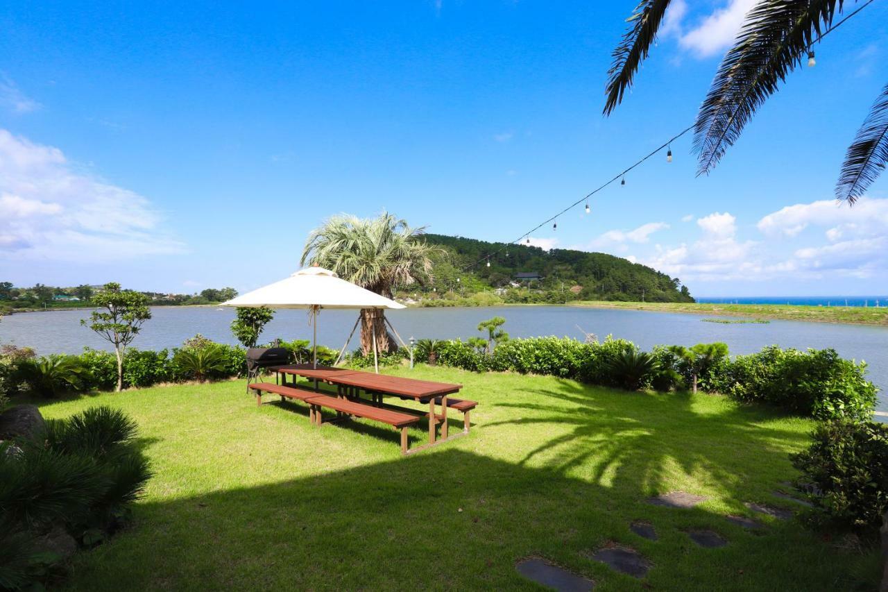 Jeju Lake Pension Εξωτερικό φωτογραφία