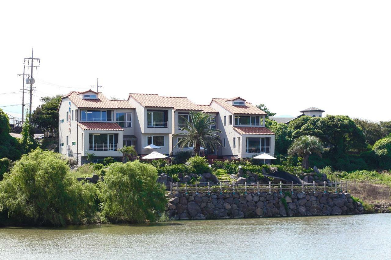 Jeju Lake Pension Εξωτερικό φωτογραφία