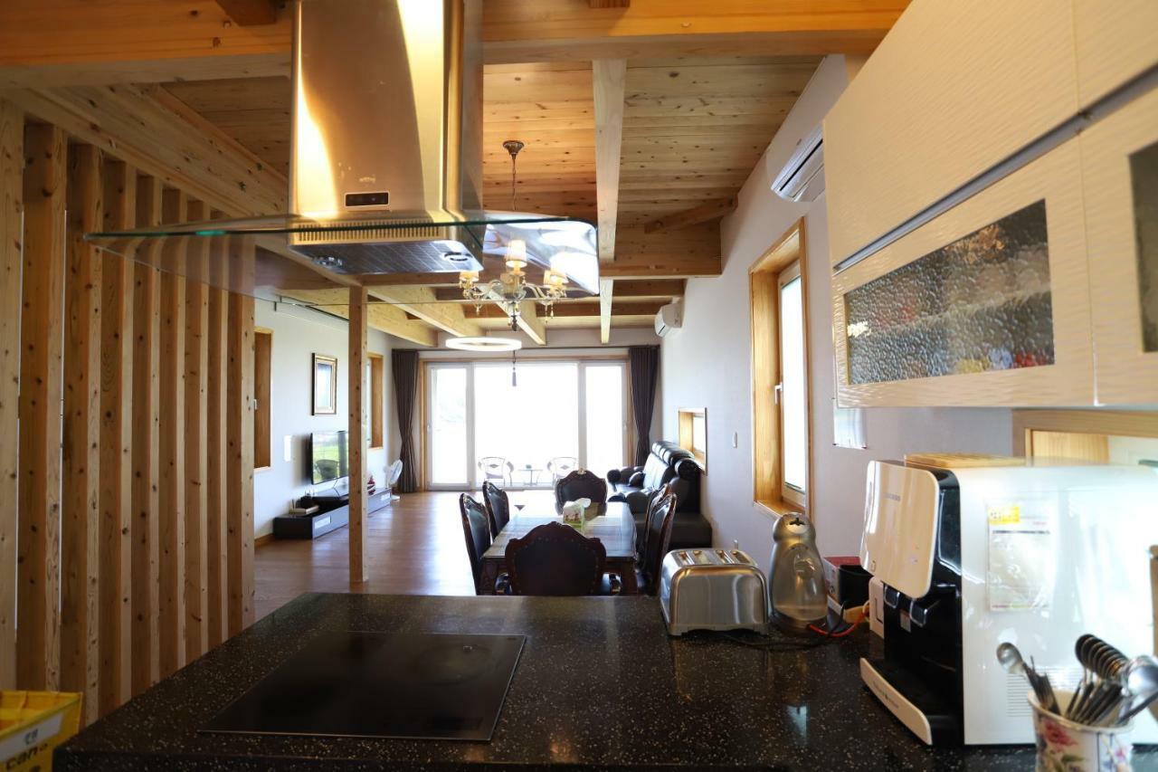 Jeju Lake Pension Εξωτερικό φωτογραφία