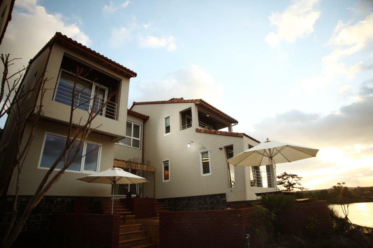 Jeju Lake Pension Εξωτερικό φωτογραφία