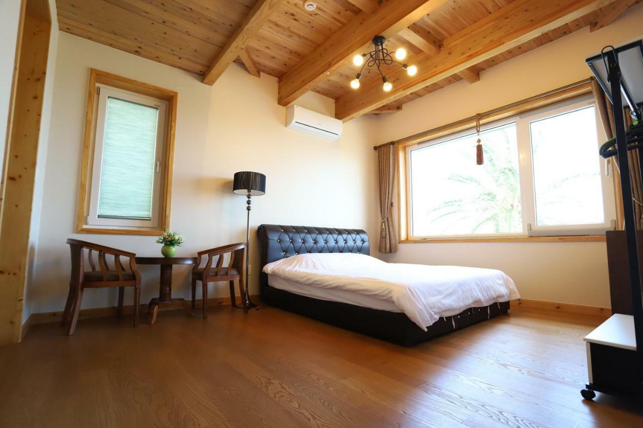 Jeju Lake Pension Εξωτερικό φωτογραφία